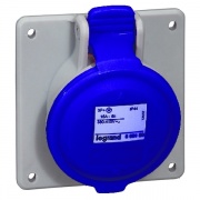 Розетка встраиваемая Legrand P17 16А 2К+З 230В IP44